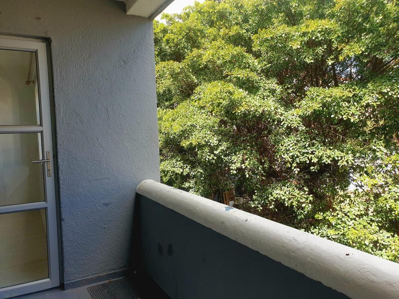 2 Bedroom Property for Sale in Woodstock Western Cape